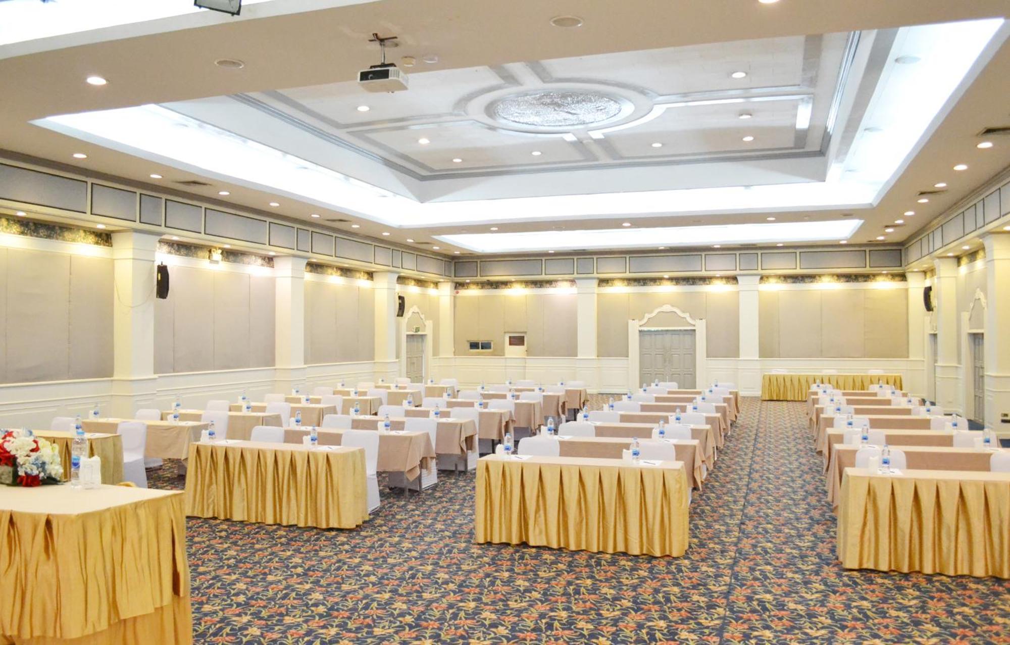 The Imperial Hotel & Convention Centre Phitsanulok Dış mekan fotoğraf