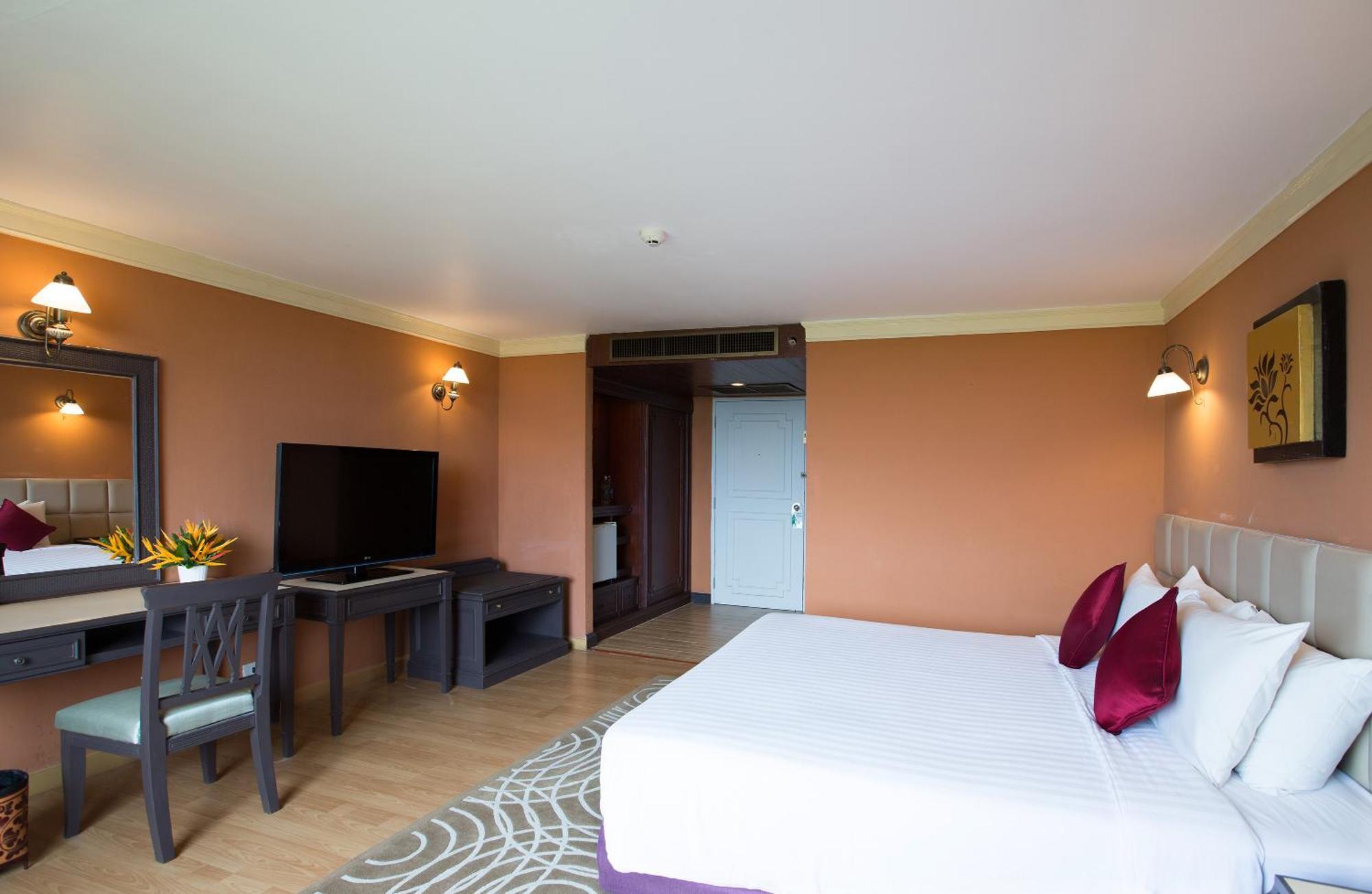 The Imperial Hotel & Convention Centre Phitsanulok Dış mekan fotoğraf